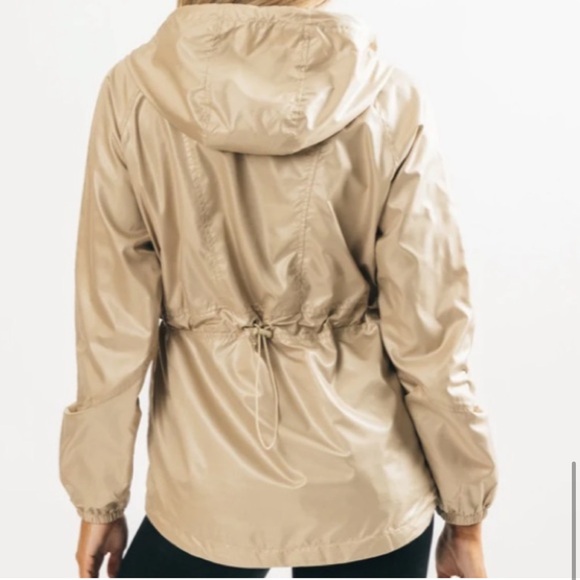 Alphalete jacket in gold size Large - Picture 6 of 7